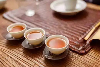 养生会所里的舌尖上的智慧